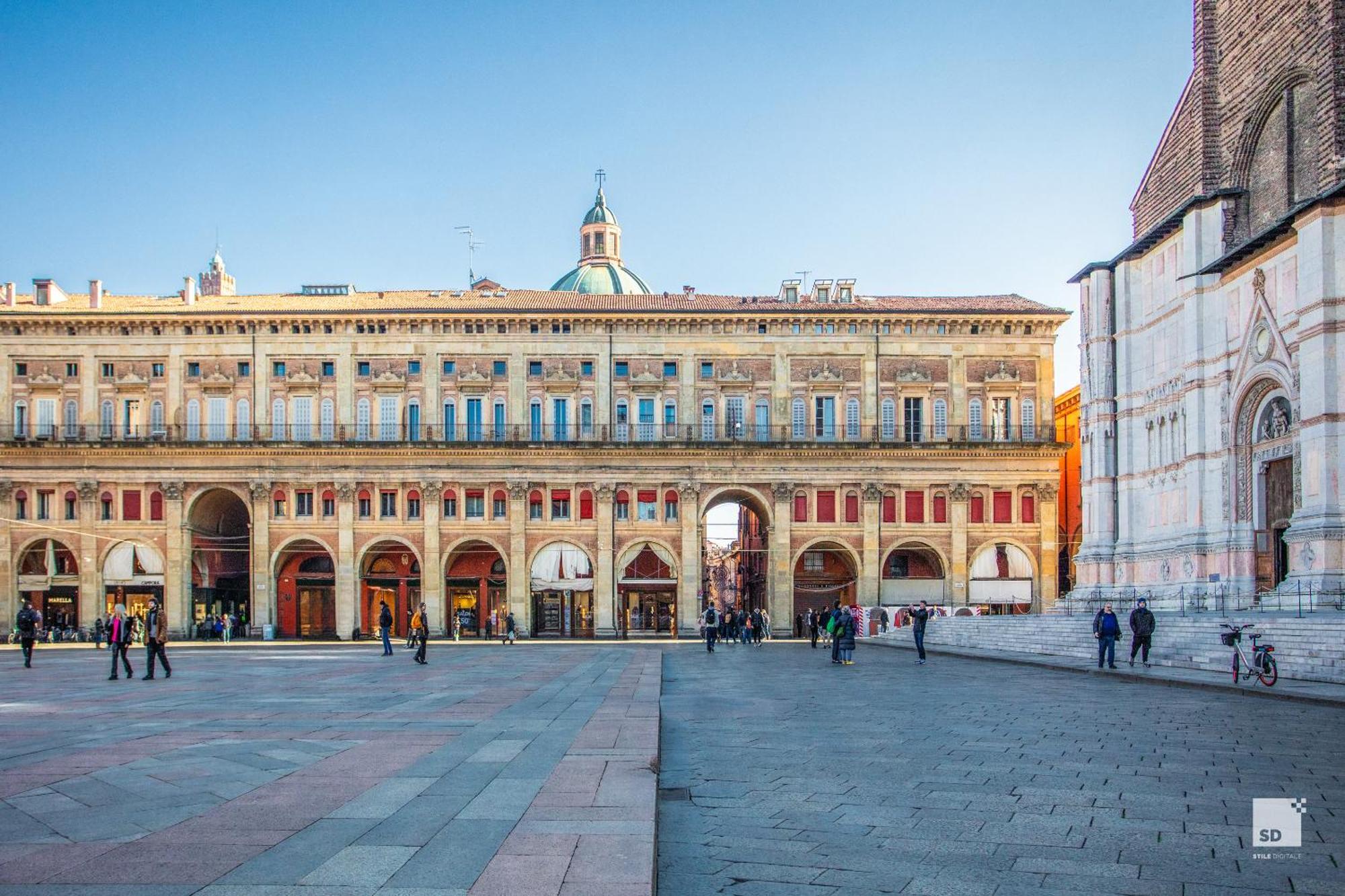 Urbanicooh Asinelli - Balcony On Piazza Maggiore โบโลญญา ภายนอก รูปภาพ